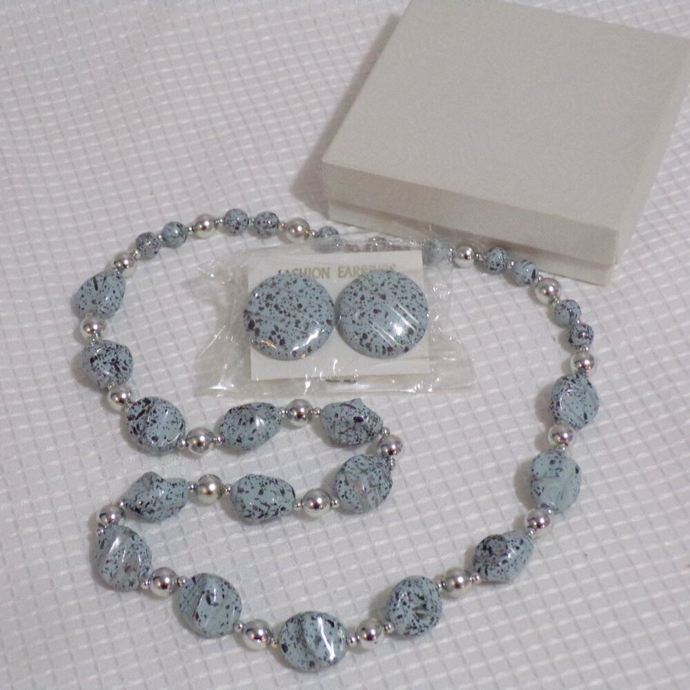 Necklace Blue w/Black & Gray Specks w/Silver Accents & Earrings to Match